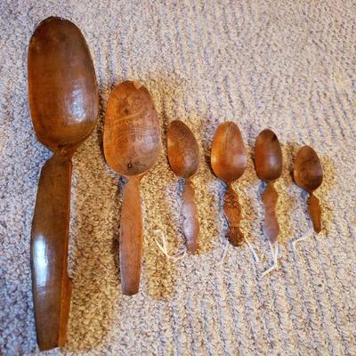 Lot 120: (6) Assorted Size Wooden Spoons