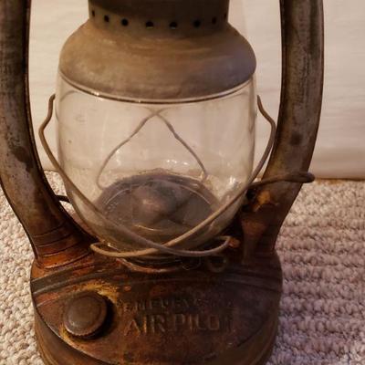 Lot 125: Vintage Emburyâ„¢ MFG. CO. Lantern 