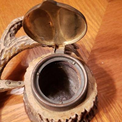 Lot 140: Vintage Faux Antler Ink Well