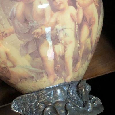 E3: Beautiful Vase of Angels / Cherubs