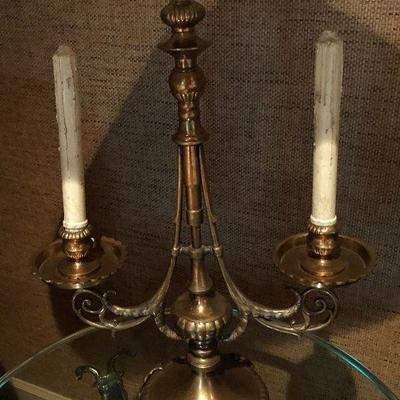 O7: Beautiful Brass Lamp