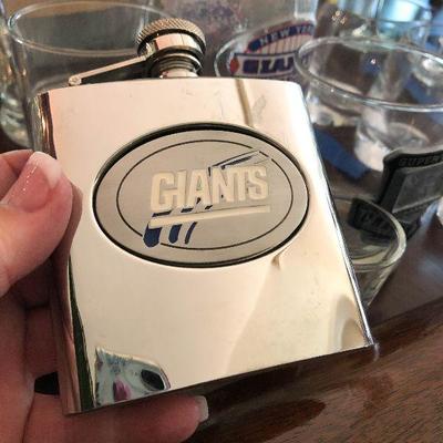P8: New York Giants Barware