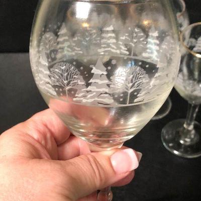 P10: Winter Wonderland Wine Glasses