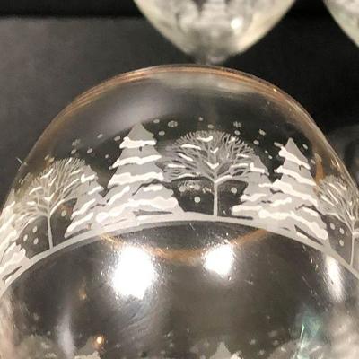 P10: Winter Wonderland Wine Glasses