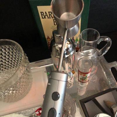 P25: Bar Service Lot