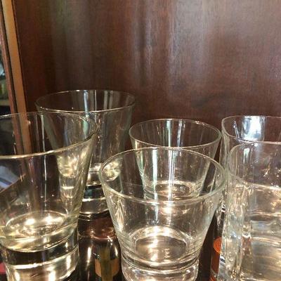 P27: Whiskey/Cocktail Glass Lot