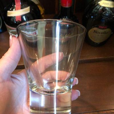 P27: Whiskey/Cocktail Glass Lot