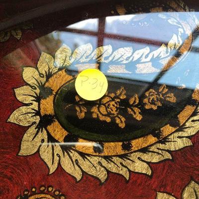 P34: Paisley Design Dual Tray Table