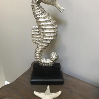 SEA HORSE AND STARFISH COLLECTIBLES
