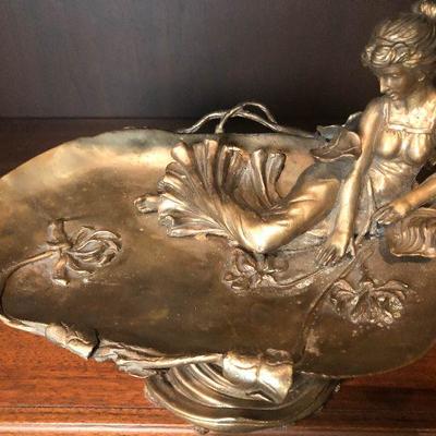 L3: Art Nouveau Vanity/Dresser/Decor Stand