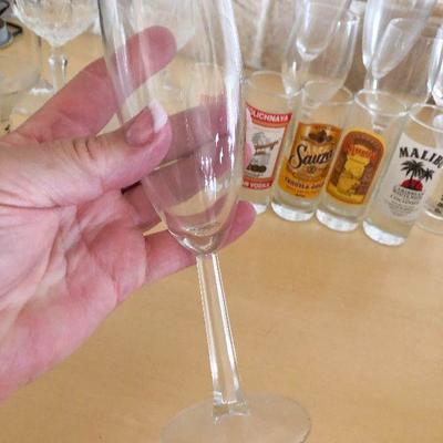 K41: Shotglasses and stemware