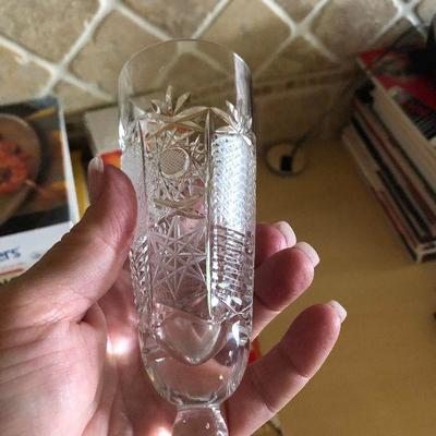 K46: 3 Crystal Flutes