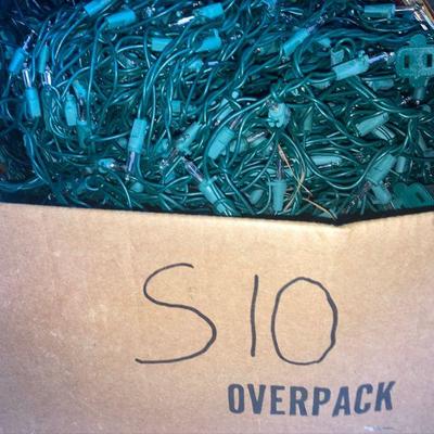 Lot S10: Box of Christmas lights