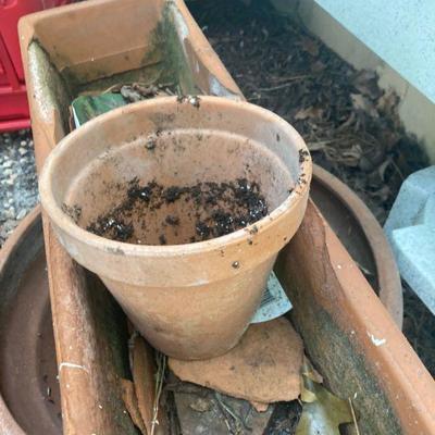 Lot S19: Three terra-cotta planters