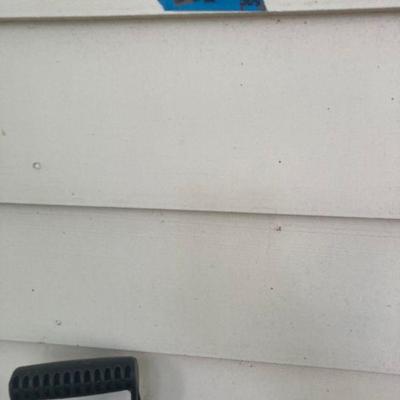 Lot S32: Mixed Garden / Hand tools