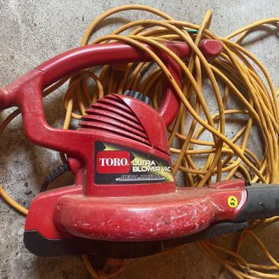 Lot S7: Toro Ultra Blower Vac w/ cord