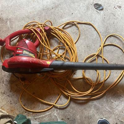 Lot S7: Toro Ultra Blower Vac w/ cord