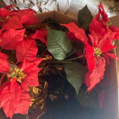 Lot S9: Misc. Christmas dÃ©cor/lights