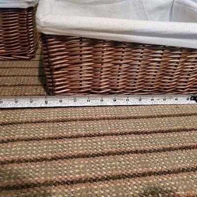 R29: three lined baskets 