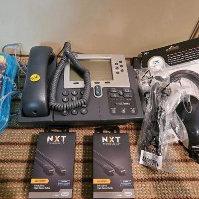 R30:phone and gadgets lot