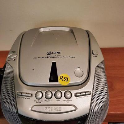 R33: cd player