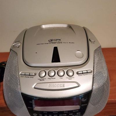 R33: cd player