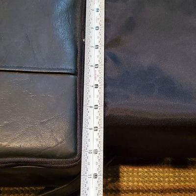 R45: CD Holders and Cases