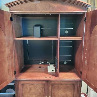 R58: Hidden Office Armoire 
