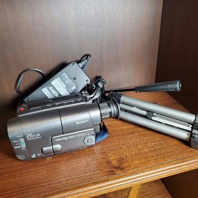 R76: Camcorder Handycam Sony