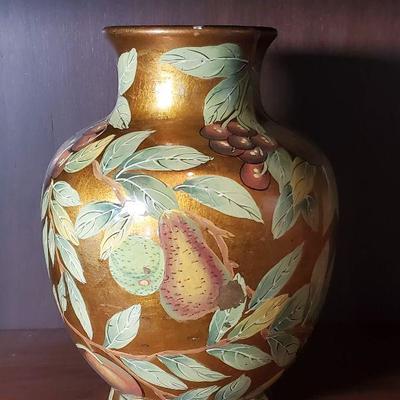 R82: Painted fruit vase