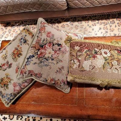 O101: Tapestry Decorative Pillow Lot