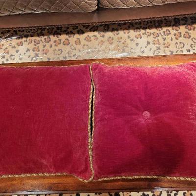 O103: Plaid Accent Pillow Lot