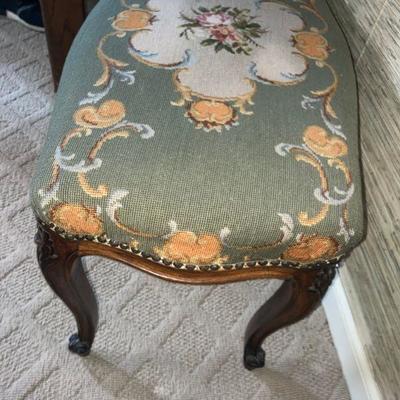 Lot B2: Vintage Upholstered Bench
