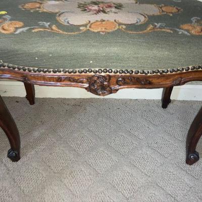 Lot B2: Vintage Upholstered Bench