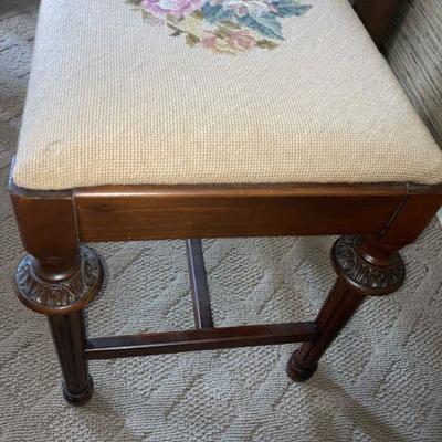 Lot B3: Vintage Upholstered Bench