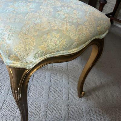 Lot B4: Vintage Upholstered Bench