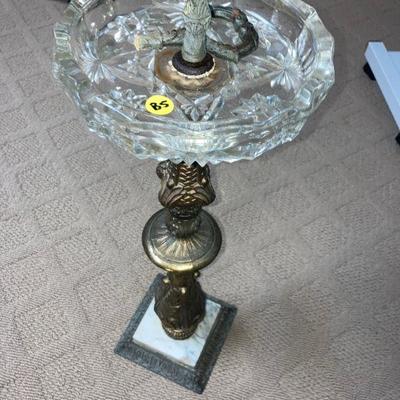 Lot B5: Vintage Ash Stand