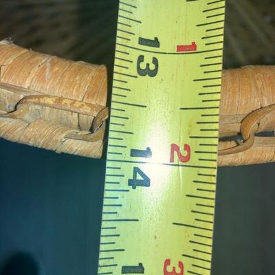 Lot B6: Vintage Wicker Planter 