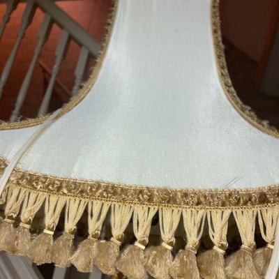 Lot B11: Pair of Vintage Italian Floral Lamps