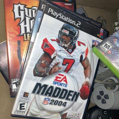 Lot B25: Nintendo 64 Game Console Xbox 360 game console +games access.