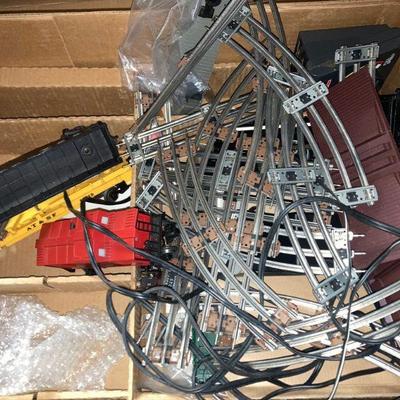 Lot B26: Lionel Santa Fe Special Train Set w/ Orig. Box