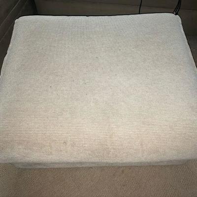 Lot B28: Beige Ottoman