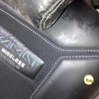 Lot B34: Pyramat Digital Wirless Gaming Chair