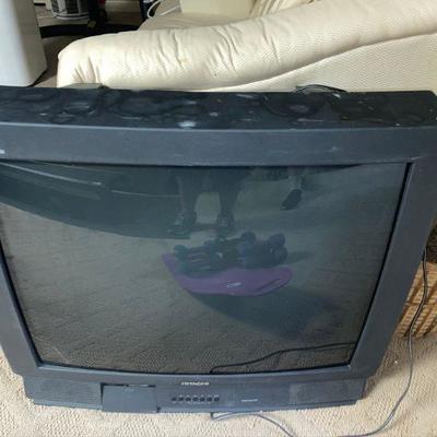 Lot B35: Hitachi TV