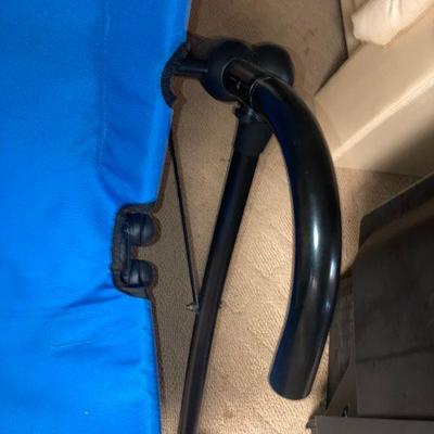 Lot B37: Ab Lounge Plus