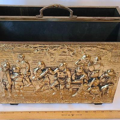 G13: Gold Foil Magazine Rack