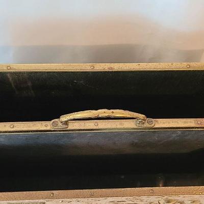 G13: Gold Foil Magazine Rack