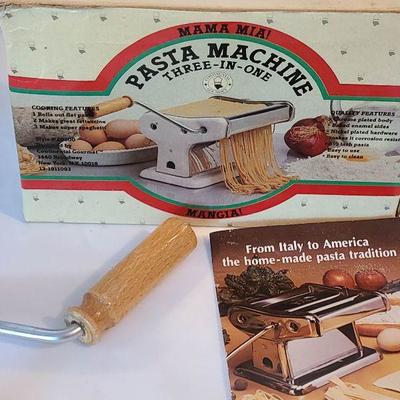 G19: Pasta Machine Made in Italy