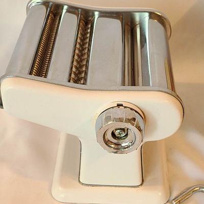 G19: Pasta Machine Made in Italy