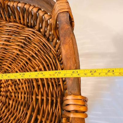 G22: Handled Serving Tray Basket 